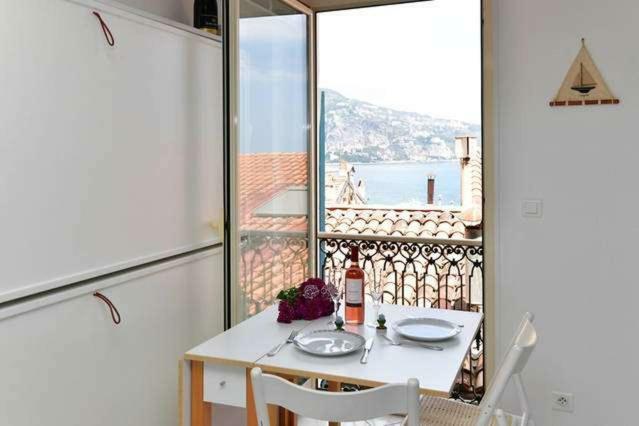 Menton Nella Vecchia Citta Con Vista Mare Apartment Exterior photo